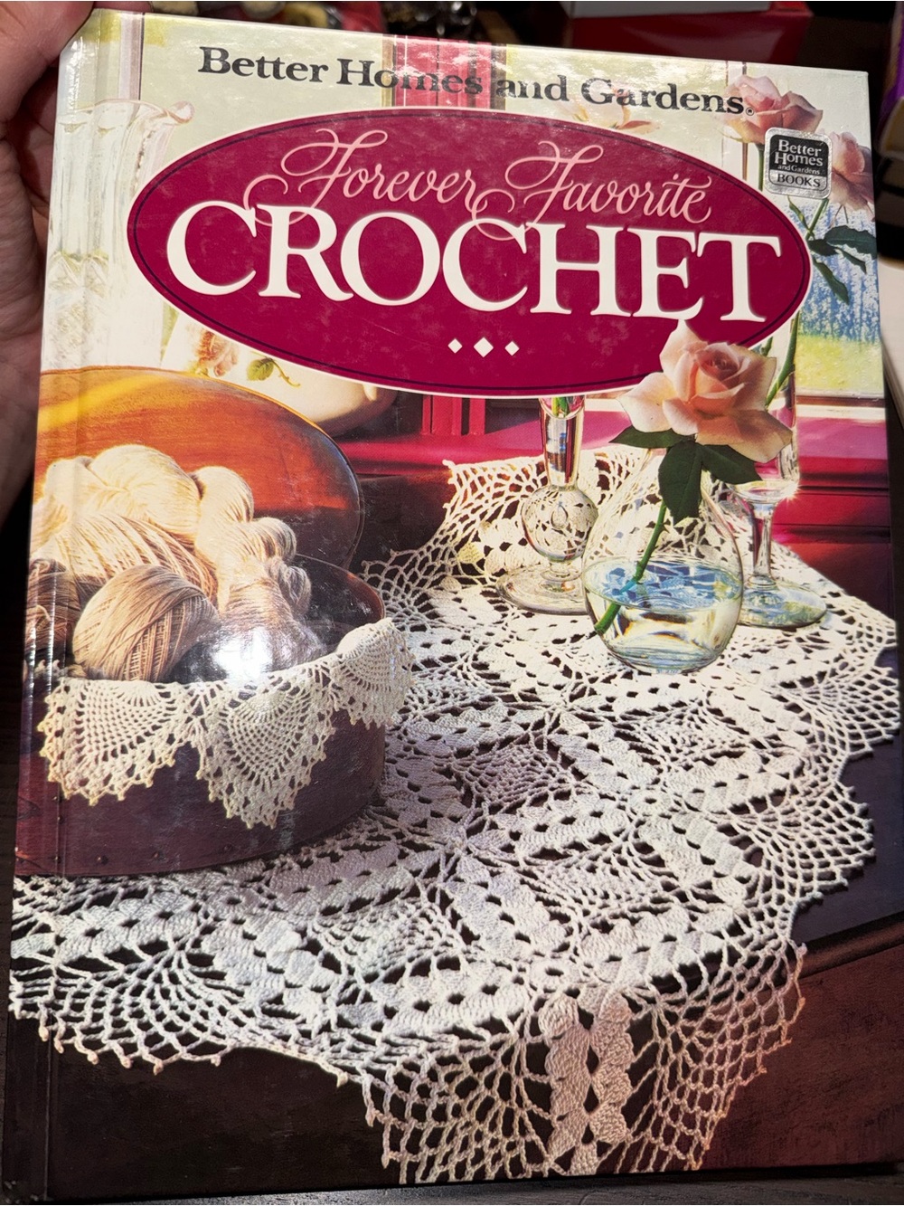 1985 Better Homes And Gardens Crochet Patterns Book — White lace motifs